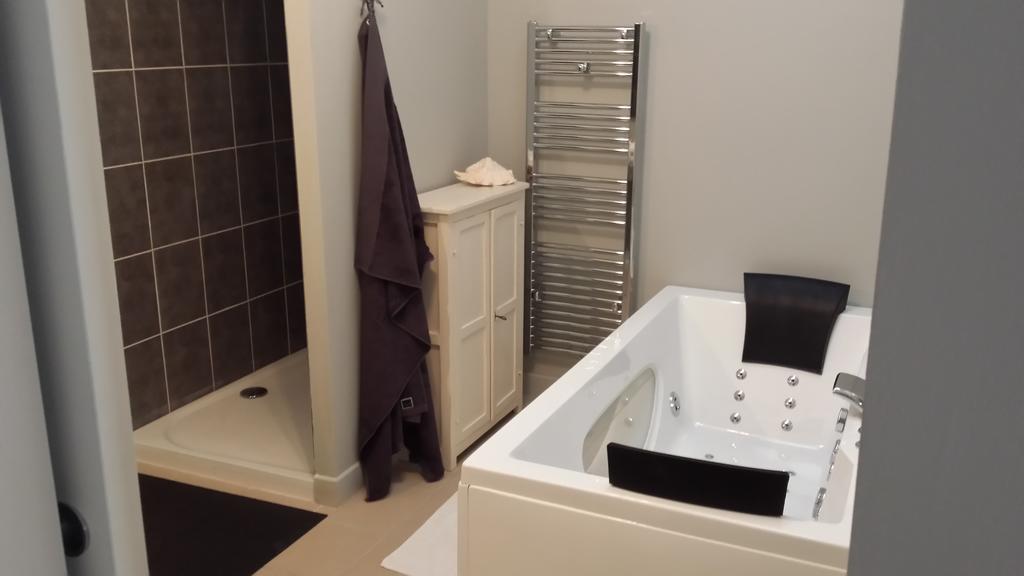 Le Clos Du Presbytere Puisseguin Habitación foto